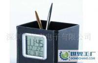 簡約多功能筆筒 融合時鐘與皮革工藝的實用文具